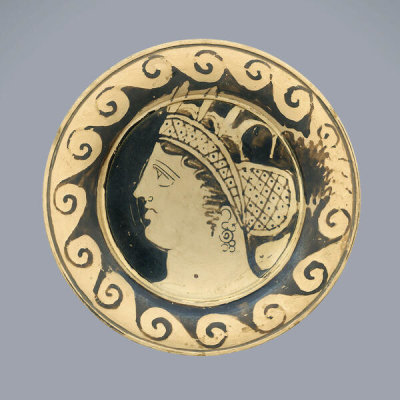 Attributed to the Berkeley Genucilia Painter - Red-figure stemmed plate, ca. 400‒375 BC